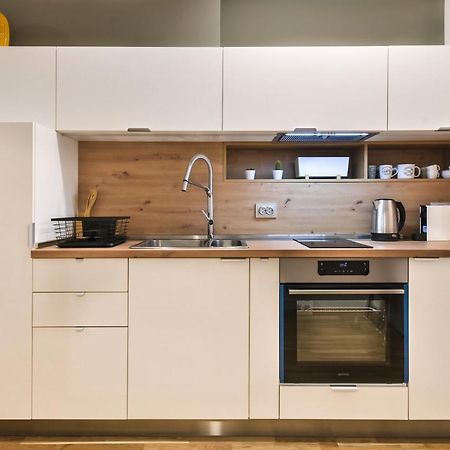 Pieces Of Nature In A Stylish One-Bedroom Flat By Flat Mаnager Sofia Ngoại thất bức ảnh