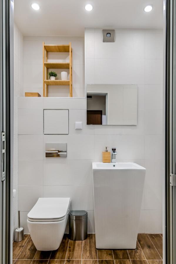 Pieces Of Nature In A Stylish One-Bedroom Flat By Flat Mаnager Sofia Ngoại thất bức ảnh